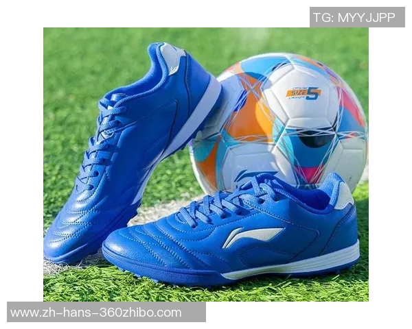 踢足球的鞋子选择与保养技巧全面解析助你提升球场表现 踢足球的鞋子选择与保养技巧全面解析助你提升球场表现